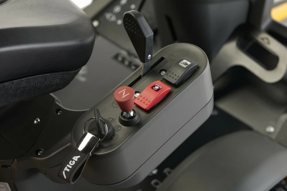 Stiga Park 500 W Etuleikkuri 5 Stiga Park 500 W Etuleikkuri - Image 3